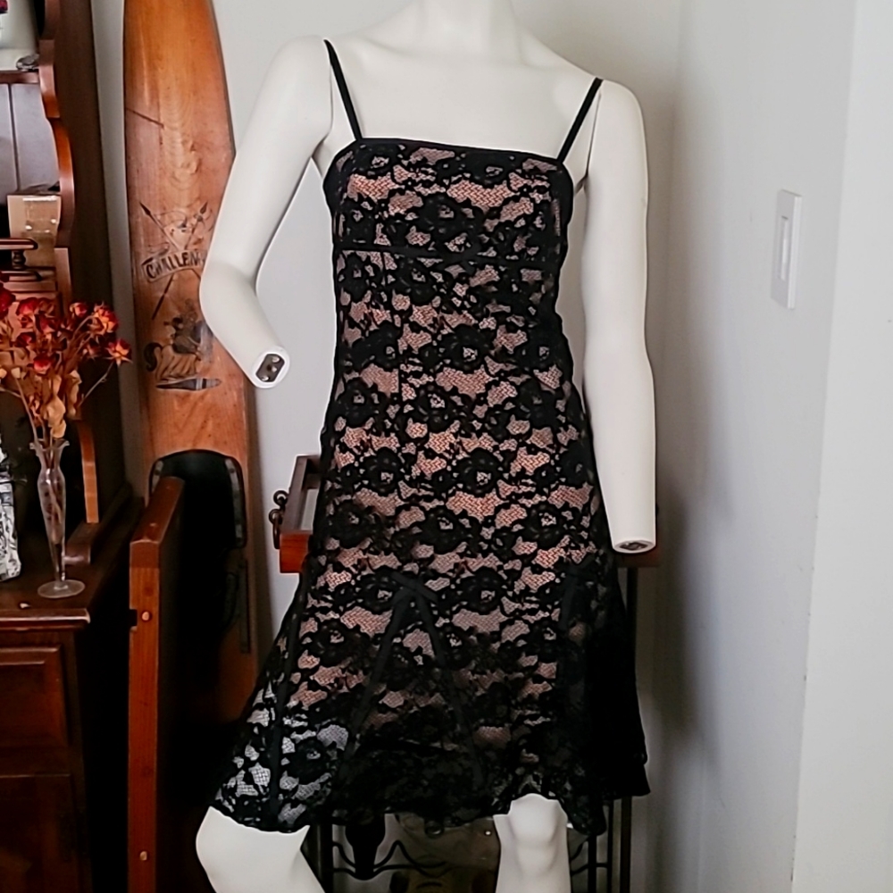 Laundry by Shelli Segal A-Line Black Lace dress with bows